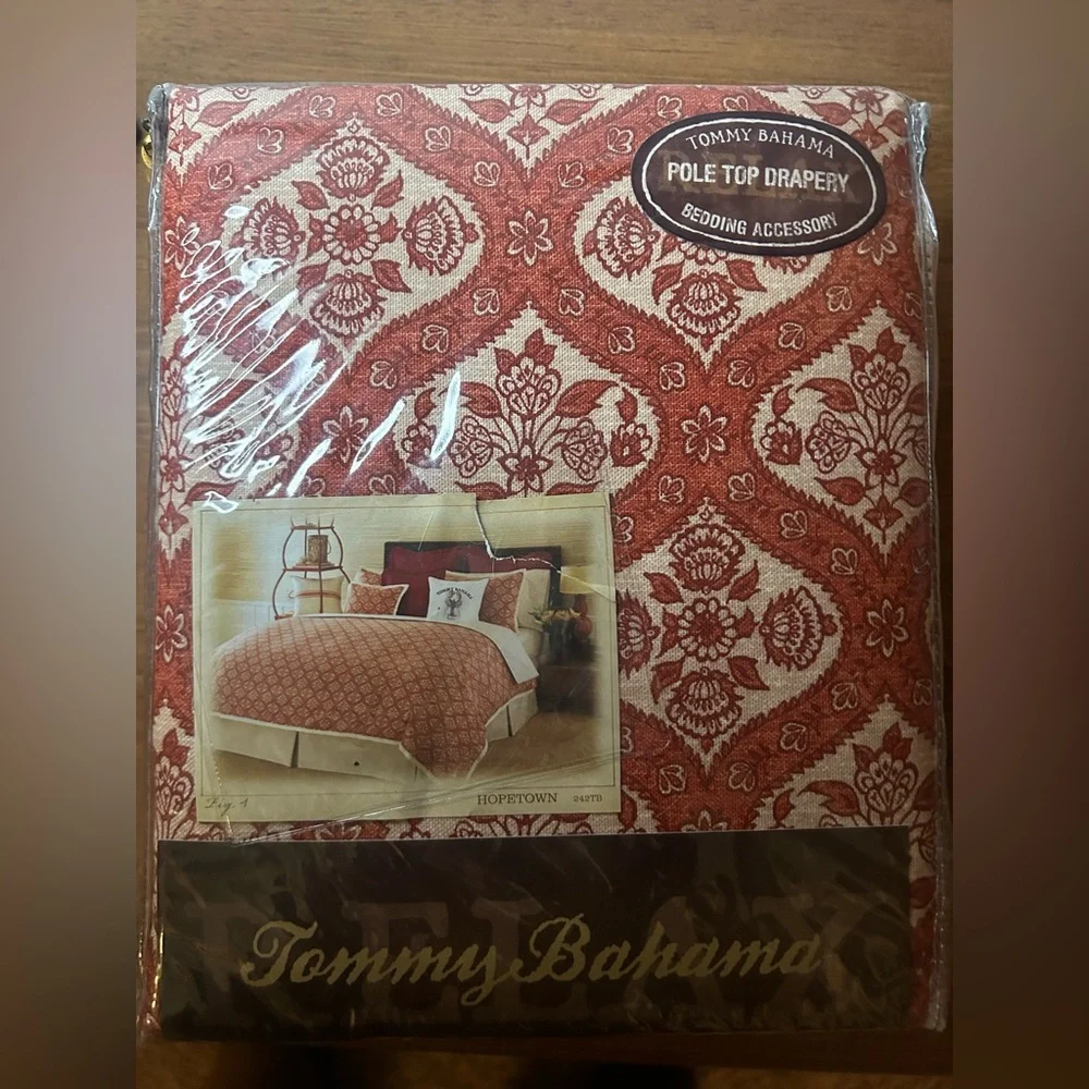 New Tommy Bahama ‘Hopetown’ Pole Top Drapes 82X84”
